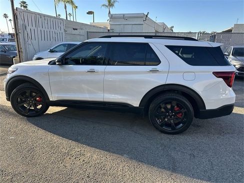 Used 2022 Ford Explorer ST w/ Equipment Group 401A image 7