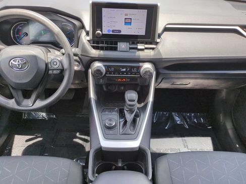 Used 2024 Toyota RAV4 XLE AWD/4WD image 15