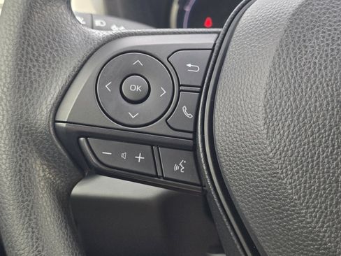 Certified 2025 Toyota RAV4 XLE AWD/4WD image 31