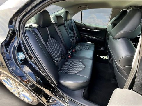 Used 2023 Toyota Camry SE image 26