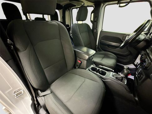 Used 2021 Jeep Gladiator Sport image 26