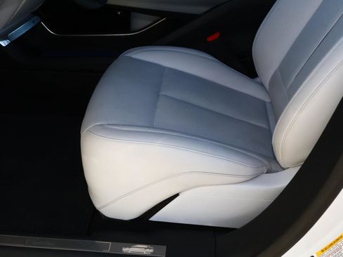 Certified 2024 Cadillac Lyriq Luxury image 19