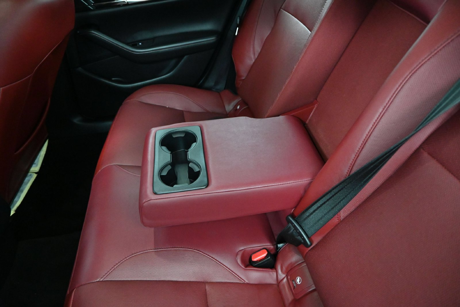 Used 2023 MAZDA MAZDA3 s FWD image 19