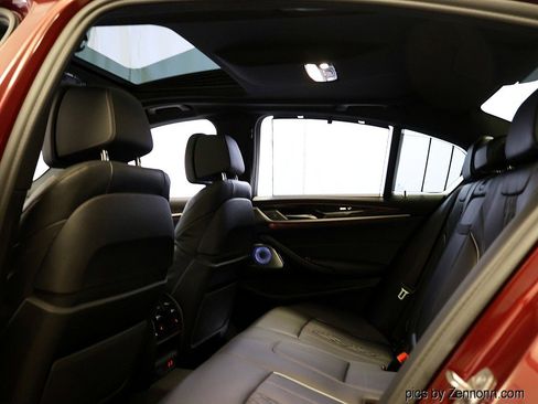 Certified 2022 BMW M550i xDrive M550i xDrive w/ Executive Package image 13