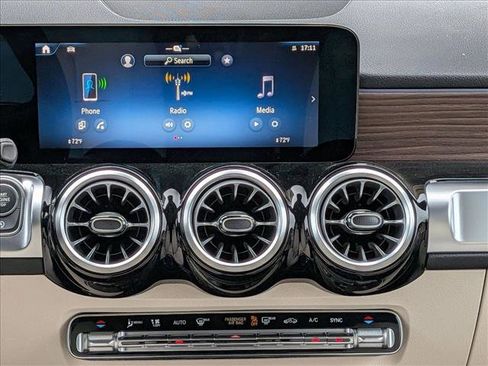 New 2026 Mercedes-Benz GLB 250 4MATIC image 12
