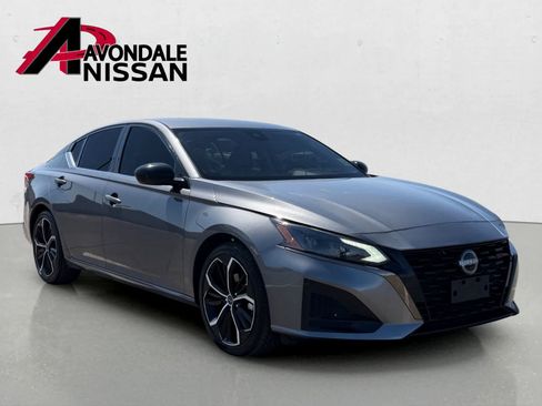 Certified 2024 Nissan Altima 2.5 SR FWD image 8