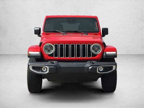 Used 2025 Jeep Wrangler Unlimited Sahara AWD/4WD image 2