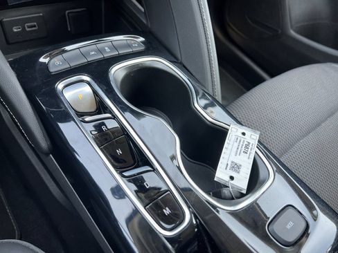 Used 2022 Buick Envision Preferred FWD image 16