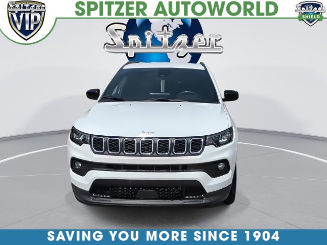 Used 2024 Jeep Compass Latitude AWD/4WD image 4