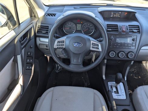 Used 2015 Subaru Forester 2.5i w/ Alloy Wheel Package image 16