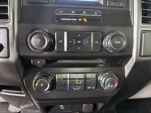 Used 2018 Ford F150 XLT image 14