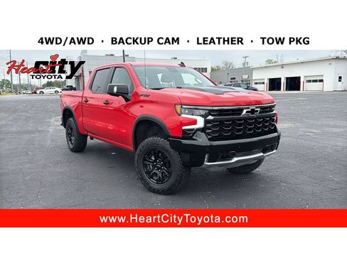 Used 2025 Chevrolet Silverado 1500 ZR2 w/ Technology Package AWD/4WD image 1