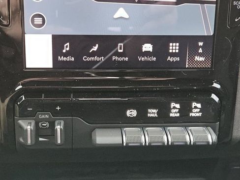 New 2026 RAM 2500 Tradesman AWD/4WD image 15