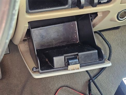 Used 2006 Ford F250 Lariat image 26