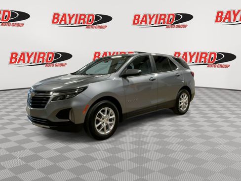 Used 2023 Chevrolet Equinox LT w/ Driver Convenience Package image 5