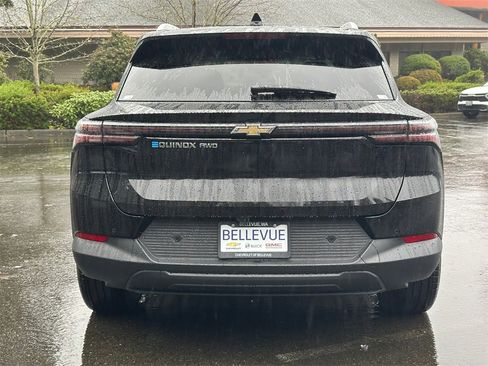 New 2026 Chevrolet Equinox EV LT image 4