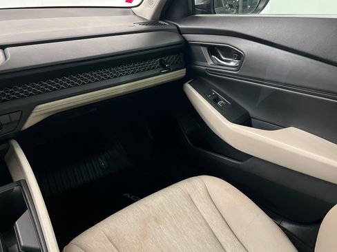 Used 2023 Honda Accord EX image 11