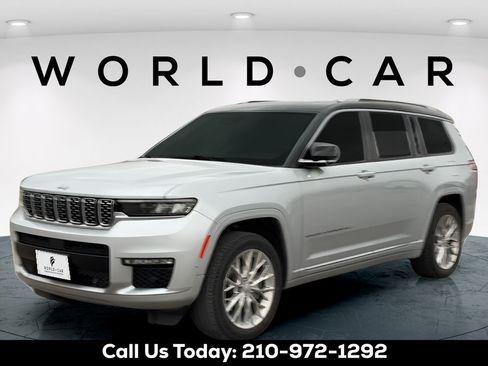 Used 2021 Jeep Grand Cherokee L Summit w/ Luxury Tech Group V AWD/4WD image 17