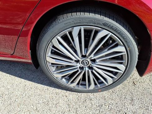 New 2025 Nissan Altima 2.5 SL image 4