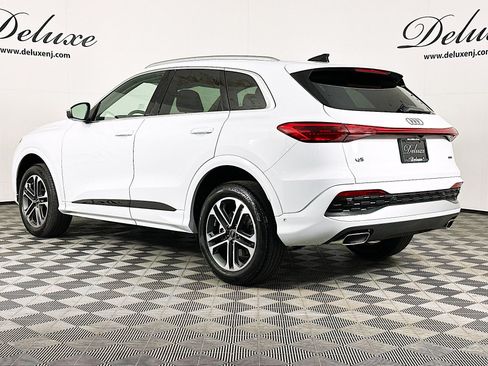 Used 2025 Audi Q5 Premium Plus AWD/4WD image 4