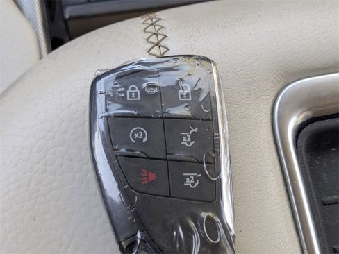 Used 2021 GMC Yukon Denali w/ Denali Premium Package image 31