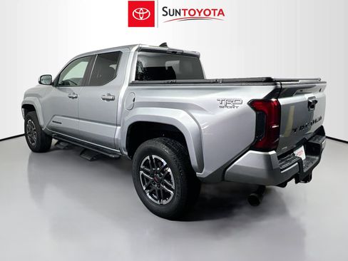 Used 2024 Toyota Tacoma TRD Sport image 6