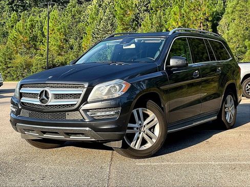 Used 2014 Mercedes-Benz GL 450 4MATIC image 2