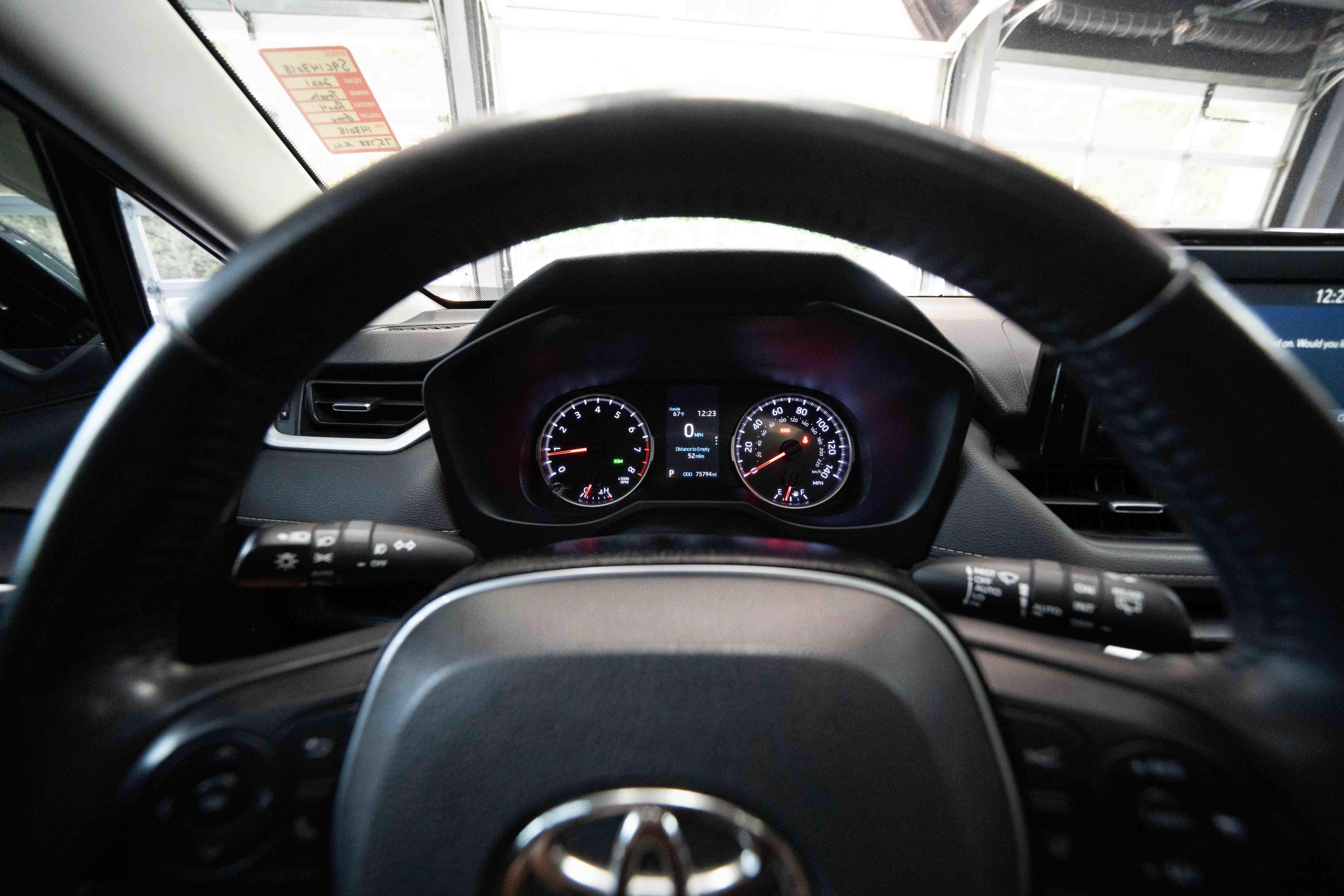 Used 2021 Toyota RAV4 XLE Premium AWD/4WD image 15