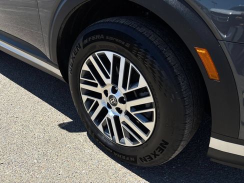 Used 2026 Hyundai Palisade SEL FWD image 33