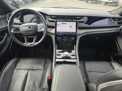 Used 2023 Jeep Grand Cherokee Overland w/ Advanced Protech Group III image 23