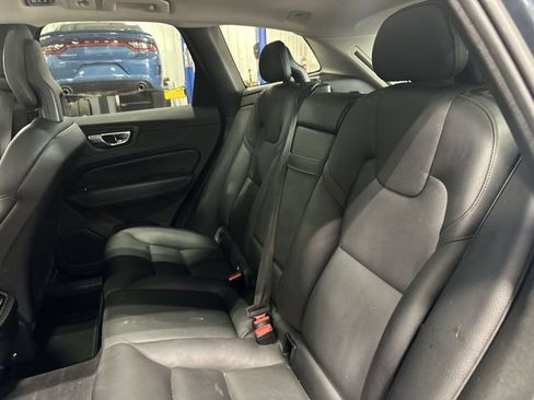 Used 2018 Volvo XC60 T6 Inscription w/ Convenience Package AWD/4WD image 31