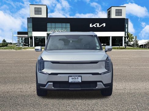 New 2026 Kia EV9 Wind AWD/4WD image 3