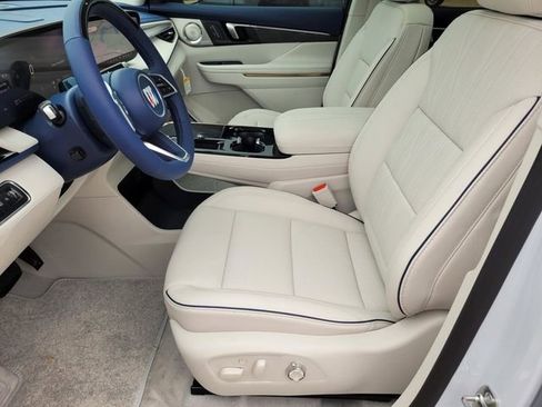 New 2026 Buick Enclave Avenir w/ Super Cruise Package FWD image 19