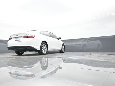 Used 2021 Chevrolet Malibu LT image 44