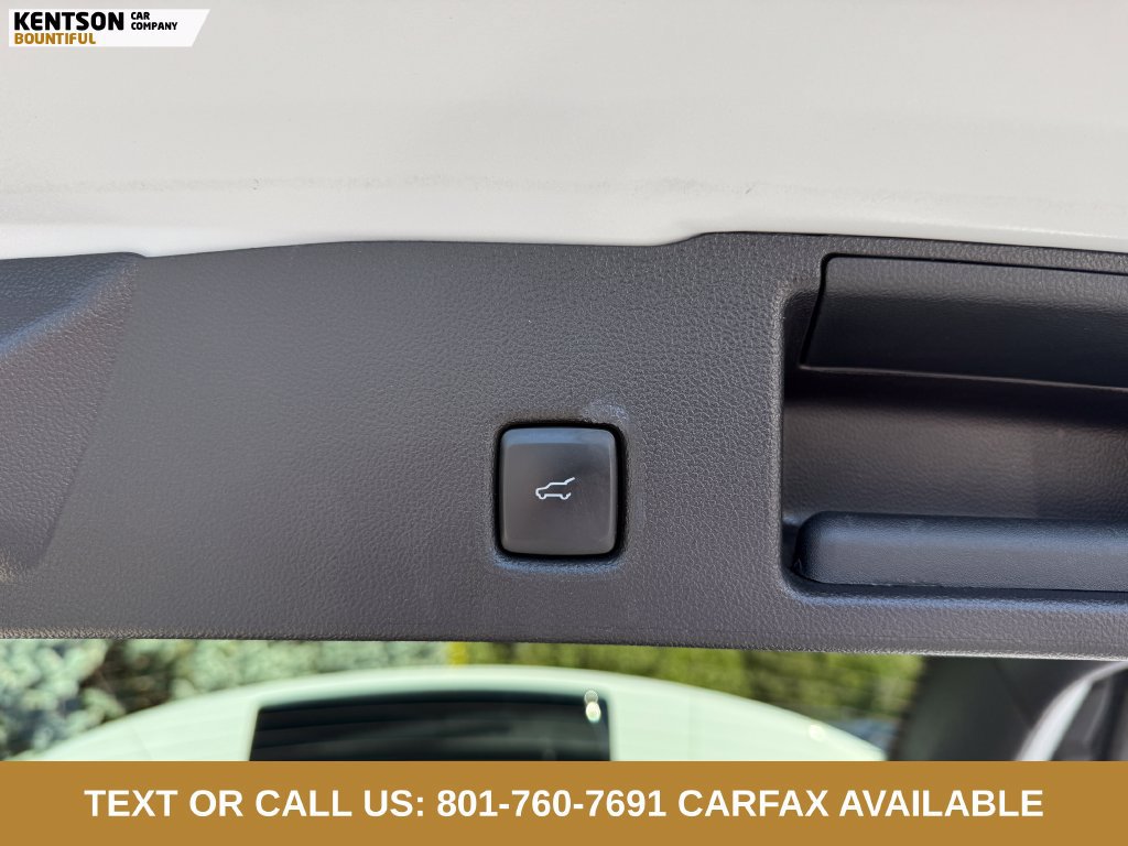 Used 2025 Ford Escape Platinum AWD/4WD image 35