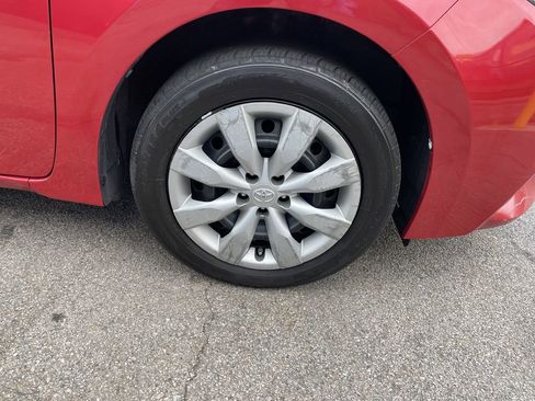 Used 2016 Toyota Corolla LE FWD image 11