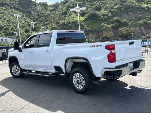 Certified 2025 Chevrolet Silverado 2500 LT w/ Convenience Package image 3