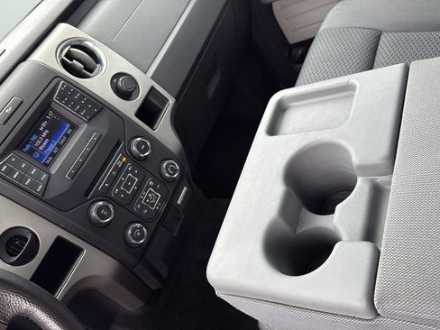 Used 2013 Ford F150 XLT w/ Mid Equipment Group image 21