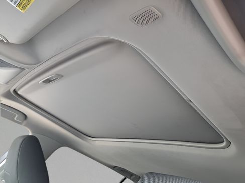 Used 2023 Toyota RAV4 XLE w/ Convenience Package FWD image 16