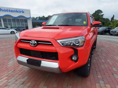 Used 2024 Toyota 4Runner TRD Off-Road Premium w/ Moonroof Package AWD/4WD image 6