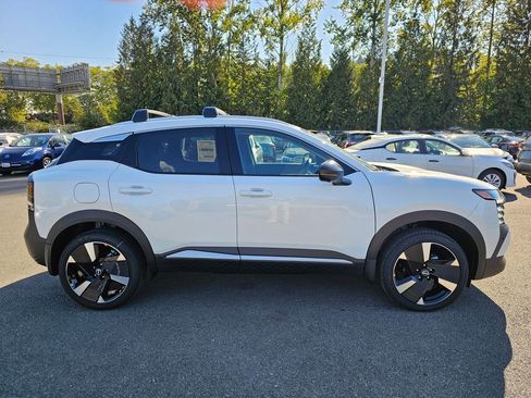 New 2026 Nissan Kicks SR w/ Cold Weather Package image 4