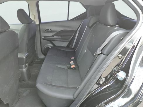Used 2024 Nissan Kicks S FWD image 10