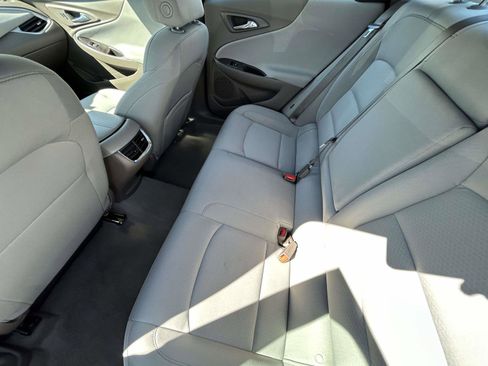 Used 2024 Chevrolet Malibu LT image 11
