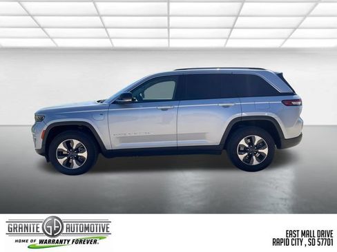 Used 2024 Jeep Grand Cherokee Limited 4xe AWD/4WD image 2