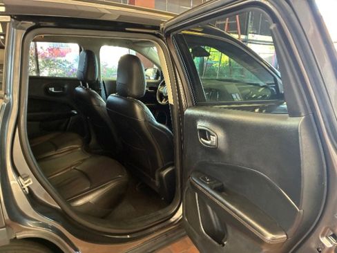 Used 2019 Jeep Compass Limited image 25