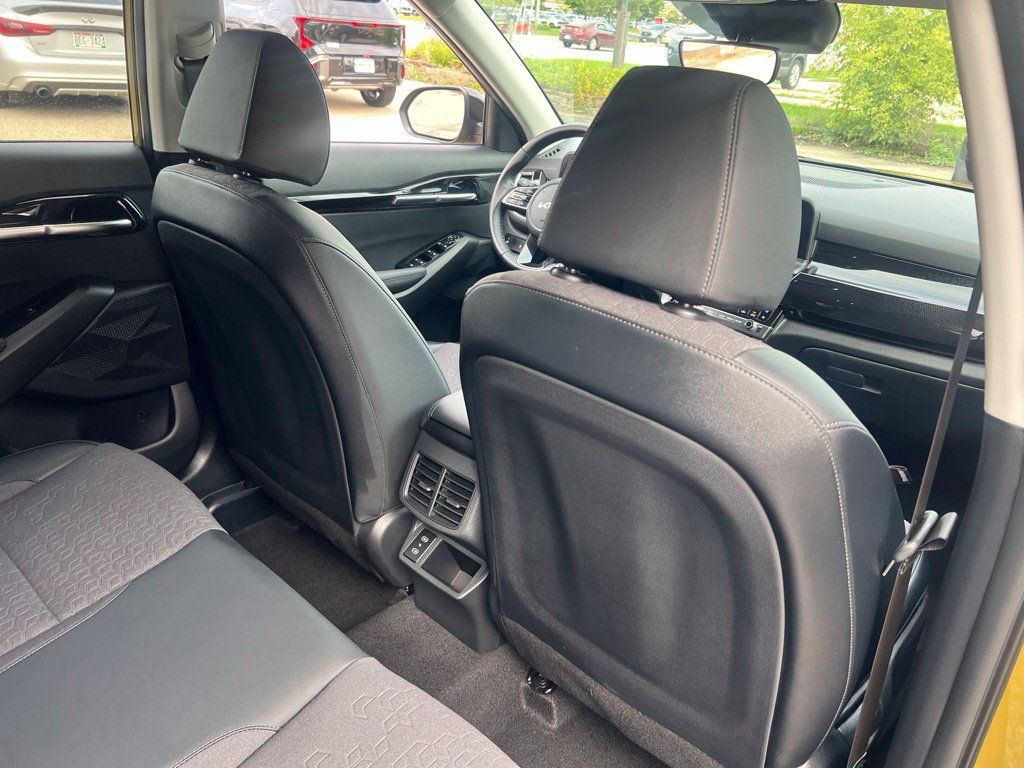 Certified 2024 Kia Seltos S AWD/4WD image 15