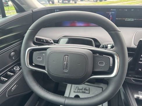 New 2026 Lincoln Nautilus Reserve w/ Jet Appearance Package image 15