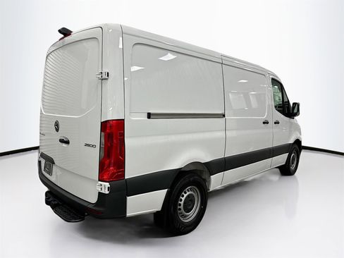Certified 2025 Mercedes-Benz Sprinter 2500 image 8