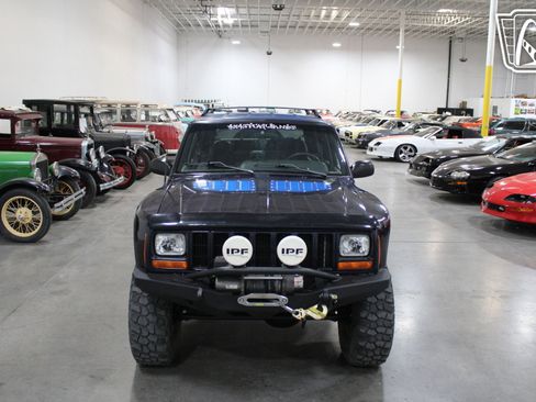 Used 1999 Jeep Cherokee Classic image 5