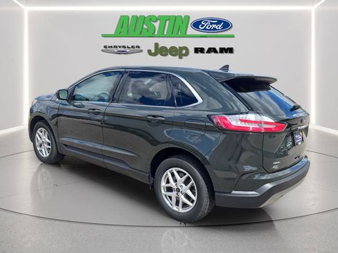 Certified 2024 Ford Edge SEL w/ Convenience Package AWD/4WD image 3